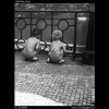 Děti (1304), žánry - Praha 1961 , černobílý obraz, stará fotografie, prodej