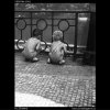 Děti (1304), žánry - Praha 1961 , černobílý obraz, stará fotografie, prodej