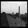 Střechy a komíny (1315-3), Praha 1961 léto, černobílý obraz, stará fotografie, prodej