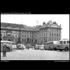 Autobusy před Pražským hradem (1325), Praha 1961 jaro, černobílý obraz, stará fotografie, prodej