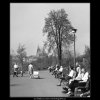 Neděle v sadech (1561), žánry - Praha 1962 duben, černobílý obraz, stará fotografie, prodej