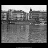 Loďka na Vltavě (1634-2), žánry - Praha 1962 květen, černobílý obraz, stará fotografie, prodej