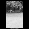 Milenci na lavičce (1689), žánry - Praha 1962 květen, černobílý obraz, stará fotografie, prodej