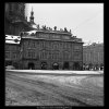 Malostranské náměstí v zimě (2038-3), Praha 1963 zima, černobílý obraz, stará fotografie, prodej
