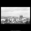 Střechy Úvozu a Pražský hrad (2483-3), Praha 1963 září, černobílý obraz, stará fotografie, prodej