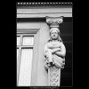 Dřevěná soška (2693), Praha 1964 únor, černobílý obraz, stará fotografie, prodej
