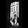 Děvčátko ve dveřích (3140), žánry - Praha 1964 srpen, černobílý obraz, stará fotografie, prodej