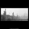 Karlův most a věže Malé strany (4105-3), Praha 1965 říjen, černobílý obraz, stará fotografie, prodej