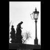 Socha a lampa (5182), Praha 1967 únor, černobílý obraz, stará fotografie, prodej