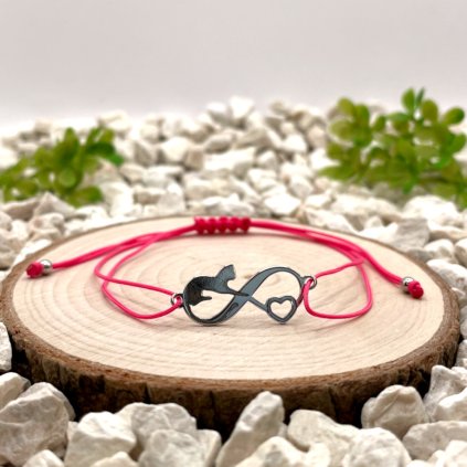 Provázkový náramek s přívěskem stříbrné nekonečno s kočkou