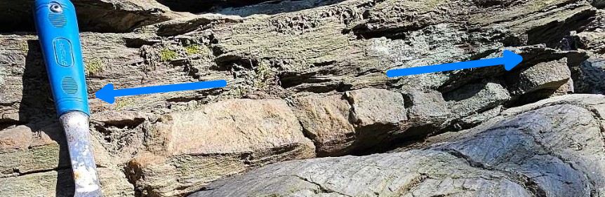 budinovane-rameno-vrasy-roztazenim-kompetentni-a-nekompetentni-material