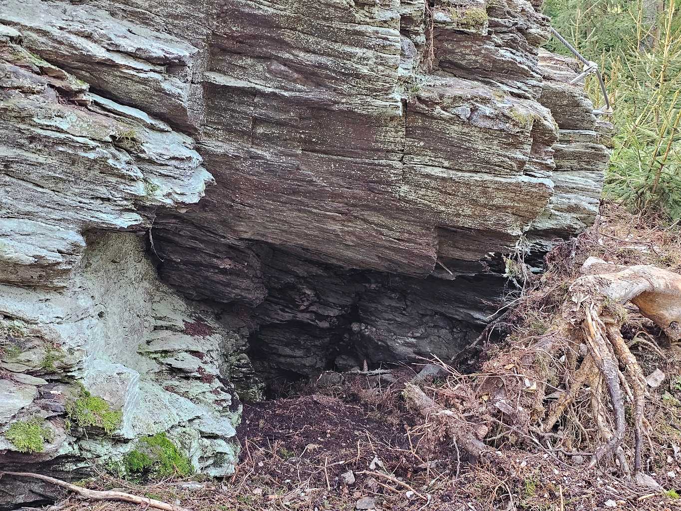 prirozeny-geomorfologicky-tvar-previs