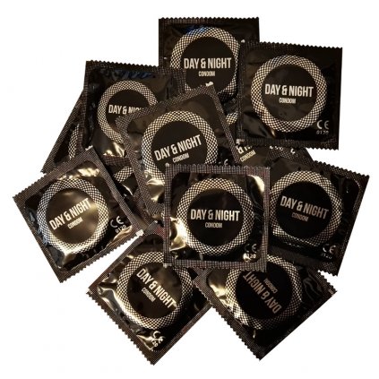 Profesionální kondomy DAY A NIGHT 100 ks