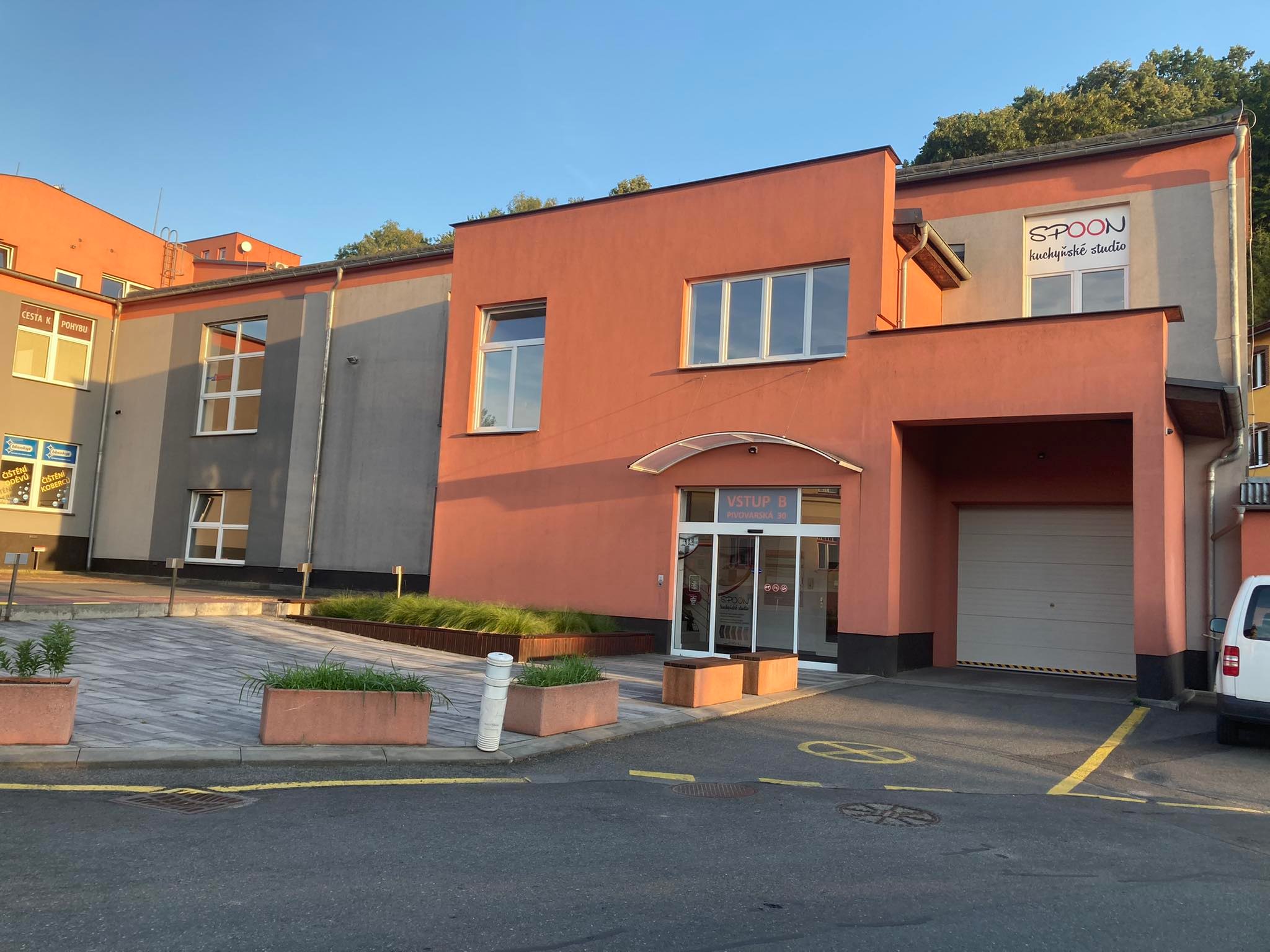 PŘESTĚHOVALI JSME SE DO KRÁSNÝCH NOVÝCH PROSTOR!!!