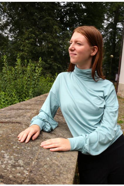 triko s balonovými ruklávy