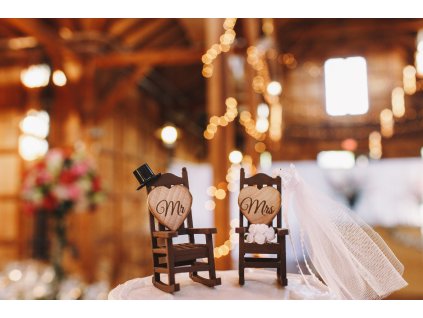 wedding cake decor made two rocking chairs