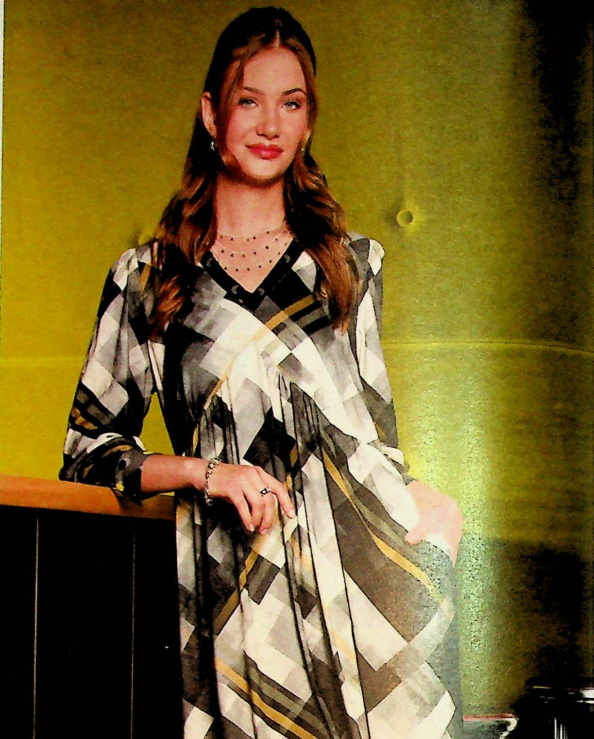 Podzimní elegance vlastníma rukama: Ušijte si dokonalé šaty podle časopisu Fashion Trends