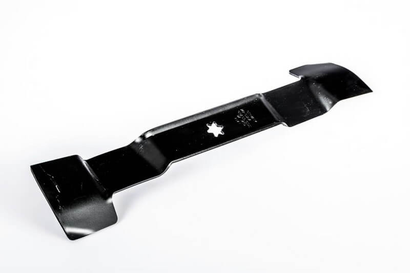 Stanley Black & Decker CubCadetXT - náhradní nůž levý k traktorům záběr 106 cm