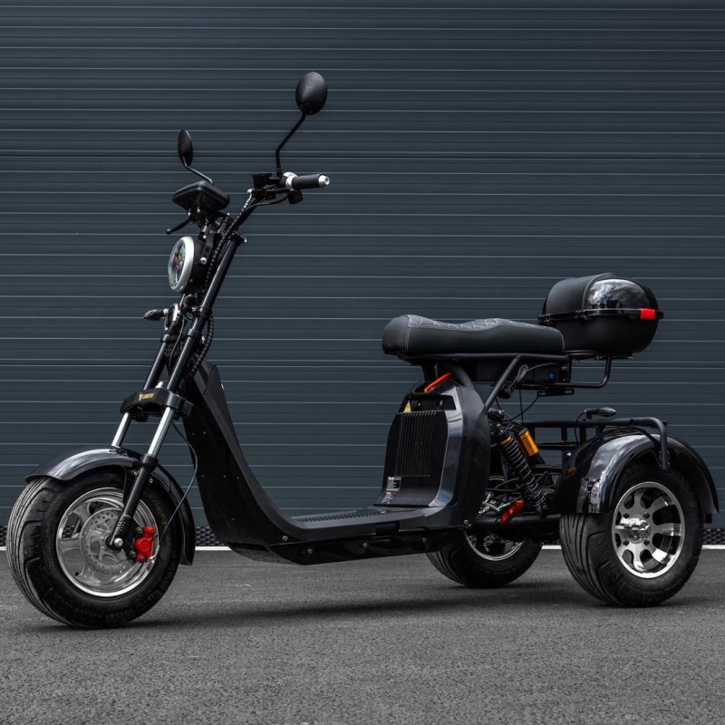 Leramotors Scooters C5 2000W - elektrická tříkolka, černá sestavíme / zprovozníme / dovezeme / předvedeme na místě a zaškolíme / platí do 100 km od Litomyšle a to vše ZDARMA!