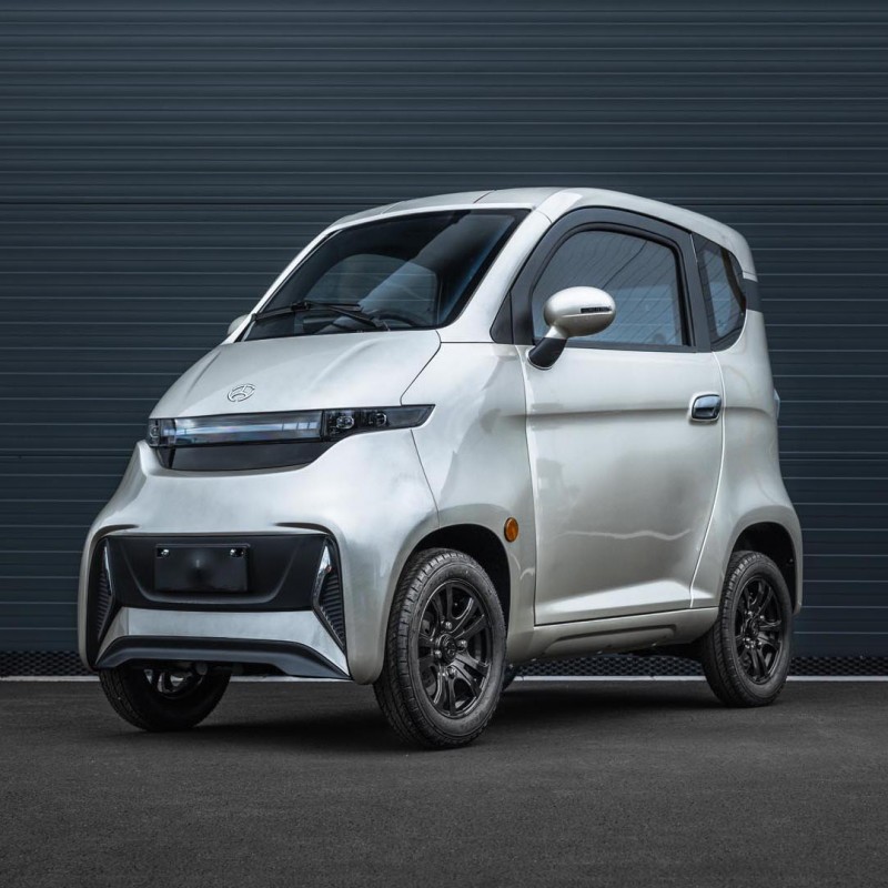 Leramotors e-car E4 - elektromobil,  žlatá