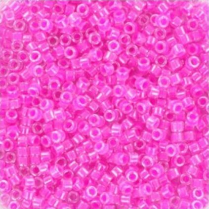 Miyuki Delica 11/0 luminous hot magenta (DB-2037)