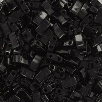 Miyuki Half Tila 5/2,4mm opaque black (HTL-401)