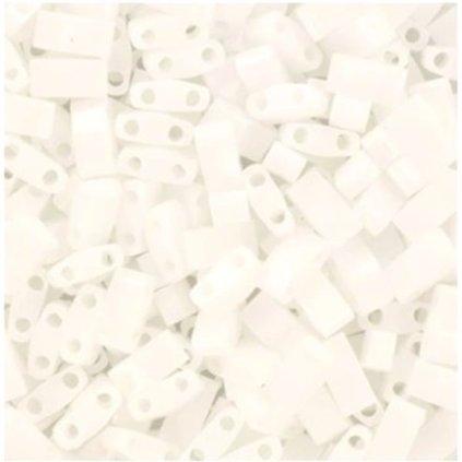 Miyuki Half Tila 5/2,4mm opaque white (HTL-402)