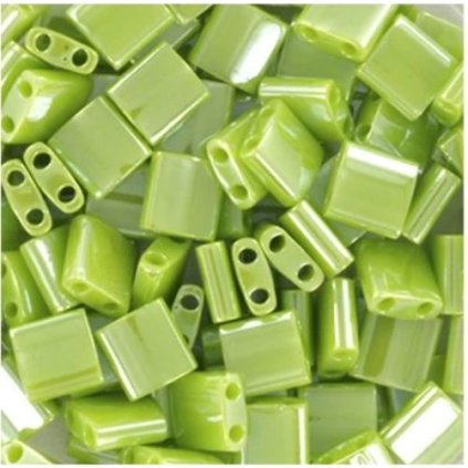 Miyuki Tila 5/5mm opaque luster chartreuse (TL-439)