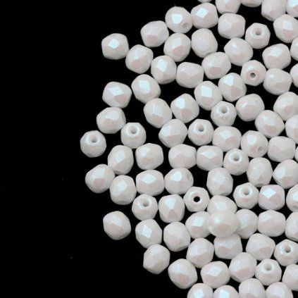 Korálky broušené 4mm Pearlescent White 27402 (50ks)