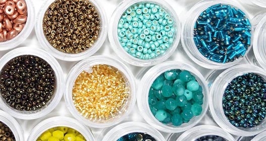 Kde sa vzali sklenené koráliky