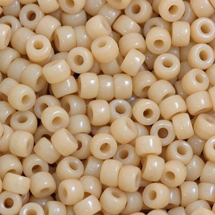 MATUBO Kolo 8/0 Ivory