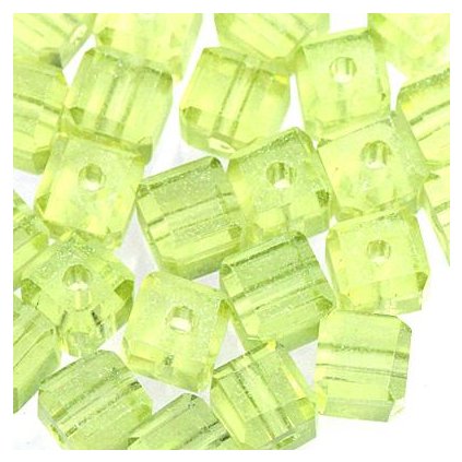 Brúsená kostička 4mm svetlozelená (8ks)