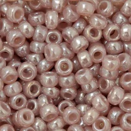 TOHO Round 8/0 Ceylon Grape Mist