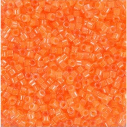 Miyuki Delica 11/0 luminous creamsicie (DB-2033)