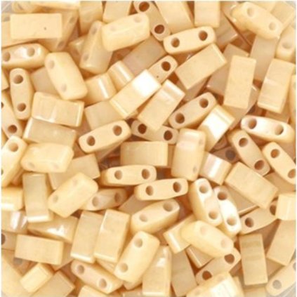 Miyuki Half Tila 5/2,4mm ceylon light caramel (HTL-593)