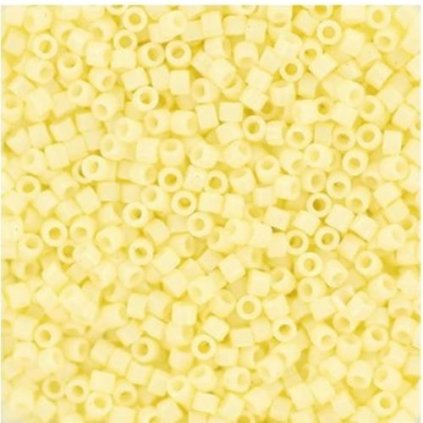 Miyuki Delica 11/0 opaque butter cream (DB-1491)