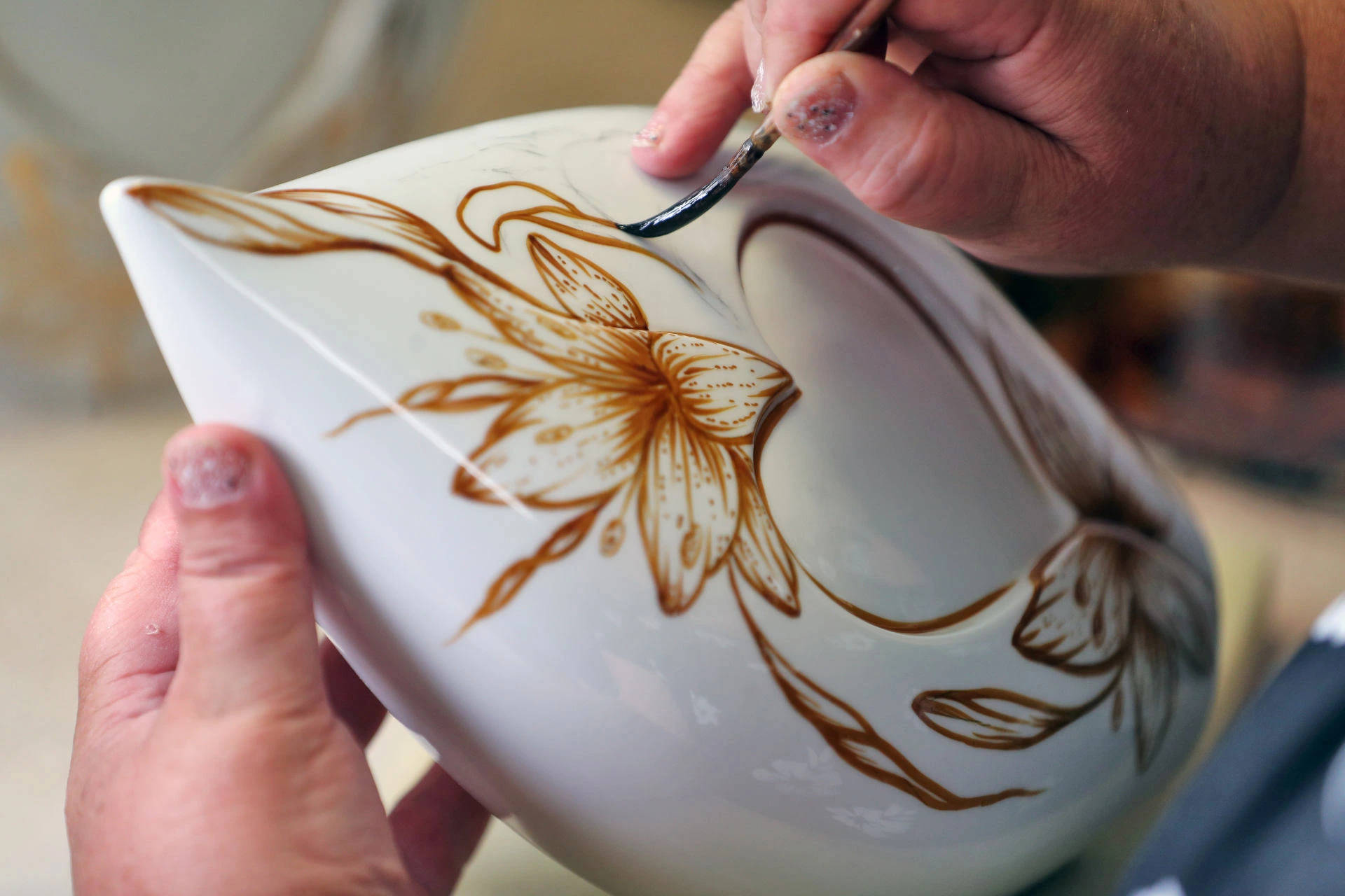 Jak se vyrábějí porcelánové urny v naší manufaktuře