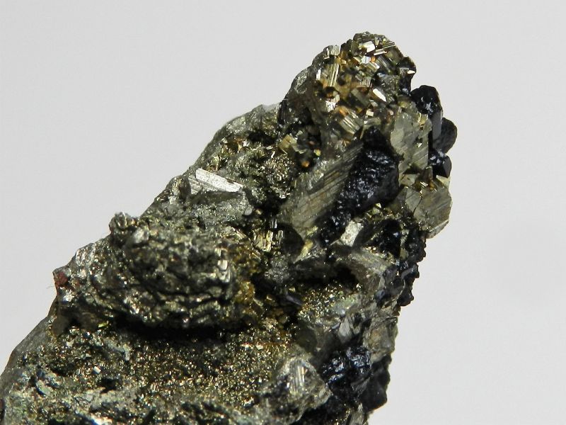 Naleziště a lokality s výskytem minerálu / drahého kamene pyritu. Kde ho v Česku najít?