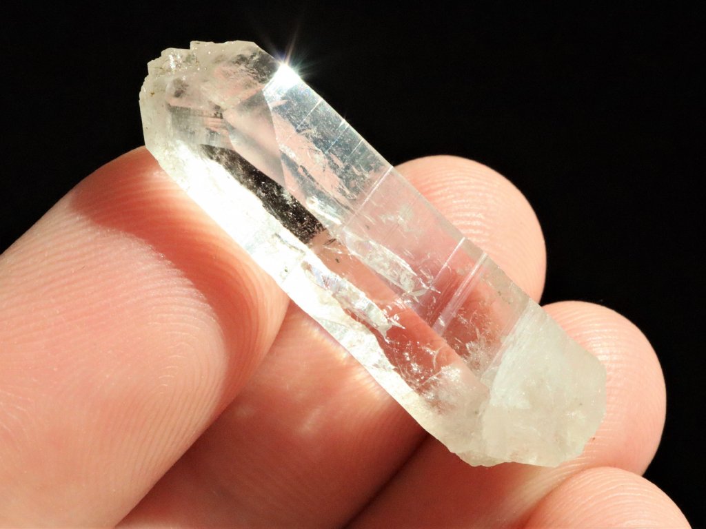 kristal krystal ledove bily pruzracny ciry cesky kamen 1