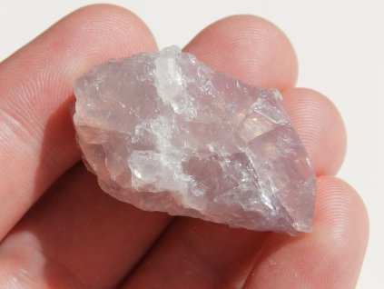 ruzenin mineral cesky energie ucinky vlastnosti surovy kamen 1
