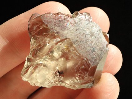 zahneda ulomek zlomek krystalu cast fragment kousek prirodni kamen 3
