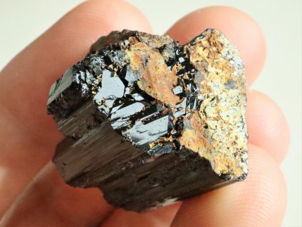 skoryl ukonceny albit estetika sbirkovy cesky kamen 1