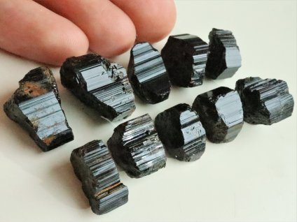 cerne turmaliny spaliky valecky prodej cena obrazky 1