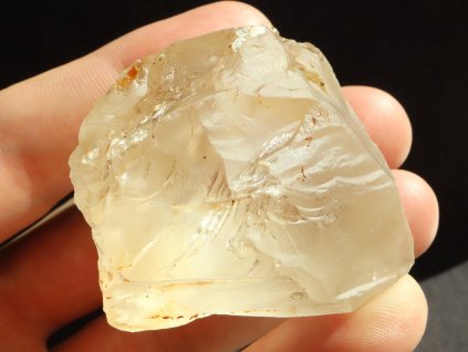 citrin valounek svetle zluty kamen barevna duha duhovy odlesk cesky obrazek 1