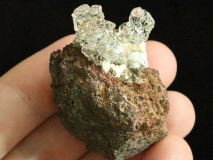 hyalit skelny opal kamen cesky valec chranena prirodni oblast lokalita naleziste 1