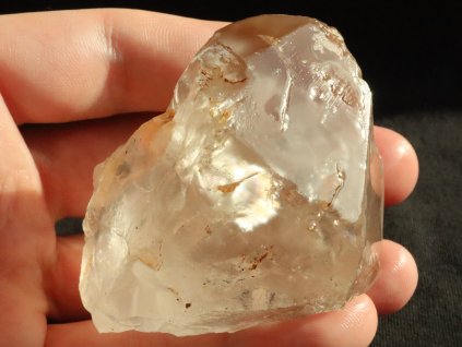 kristal krystal fragment vnitrni svet prirodni surovy cesky kamen suky prodej obrazky 1