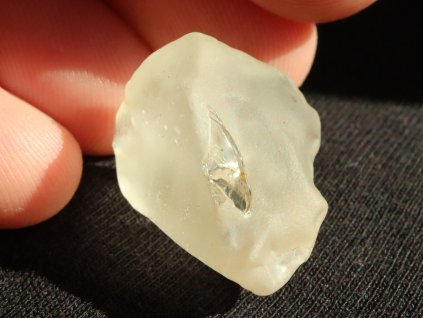 kristal surovy cesky kamen 1
