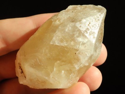 citrin krystal zluty svetly sklene nsd oslavou kamen prirodni 1