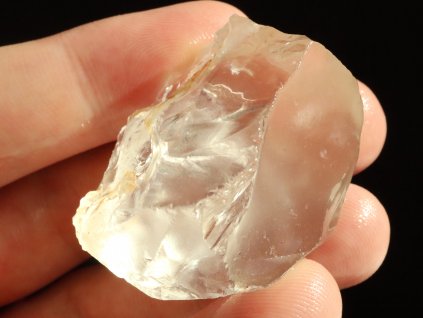 kristal pravy cesky ledove bily pruzracky ciry kamen 1