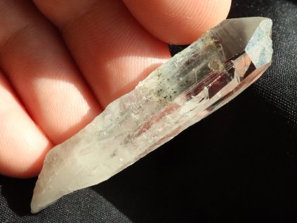kristal krystal prirodni cesky kaminek 1